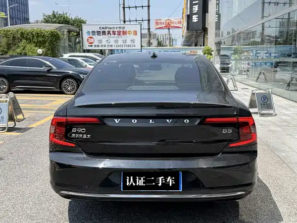 Volvo S90 2022