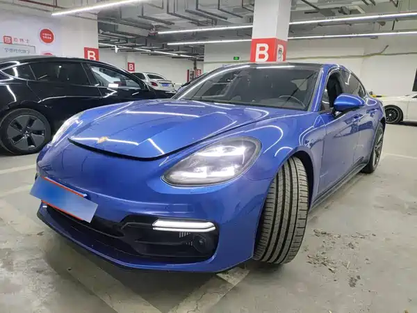Porsche Panamera 2019