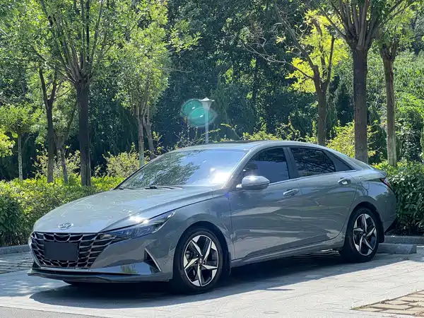 Hyundai Elantra 2023