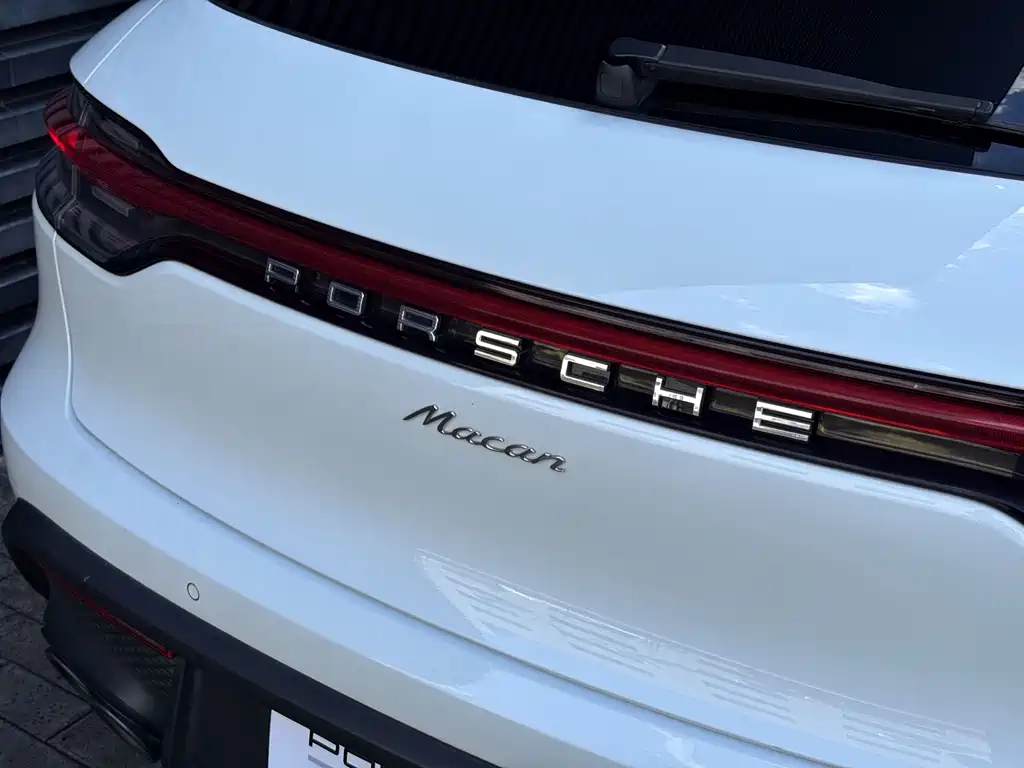Porsche Macan 2022 — фото 11