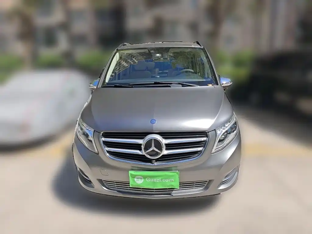 Mercedes-Benz V-Class 2017 — фото 24