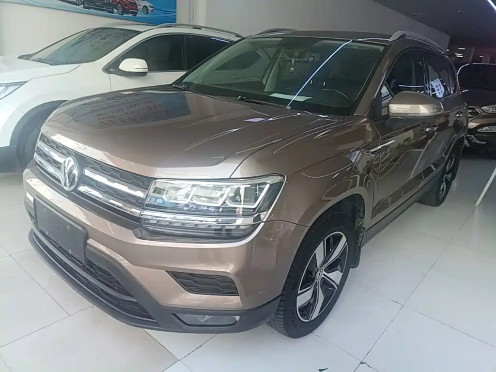 Volkswagen Tharu 2019