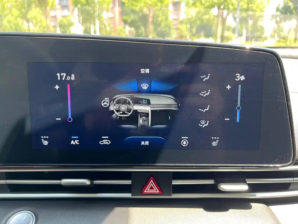 Hyundai Elantra 2023 — фото 21