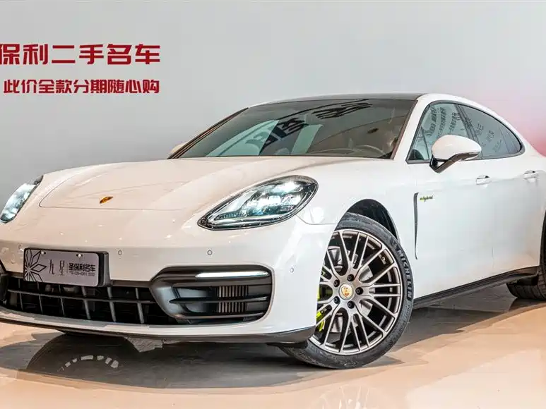 Porsche Panamera Hybrid 2023 — фото 1