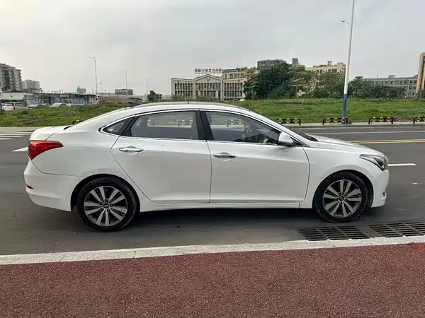 Hyundai Mistra 2017