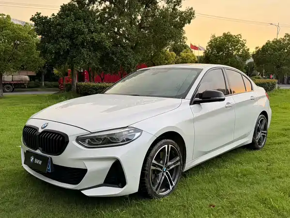 BMW 1 Series 2023