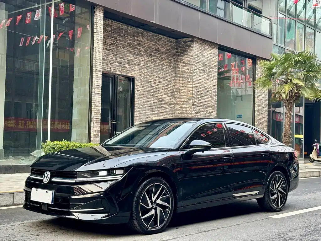 Volkswagen Magotan 2025
