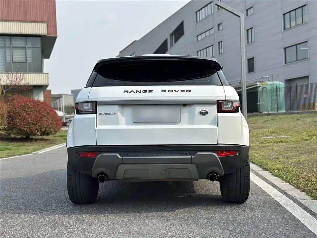 Land Rover Evoque 2016 — фото 11