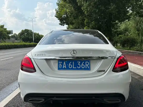 Mercedes-Benz C-Class 2021