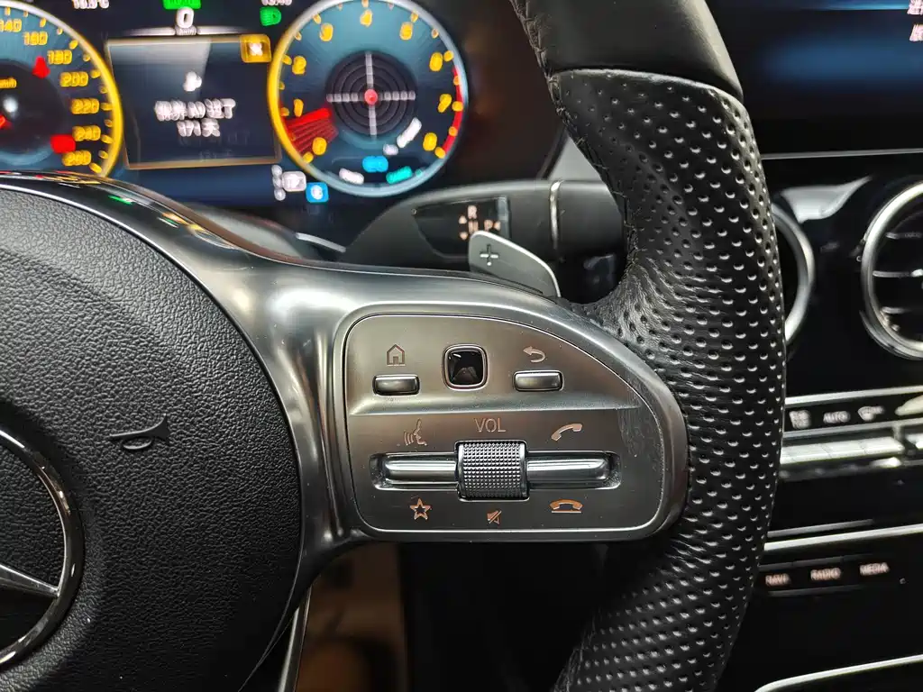 Mercedes-Benz C-Class 2020