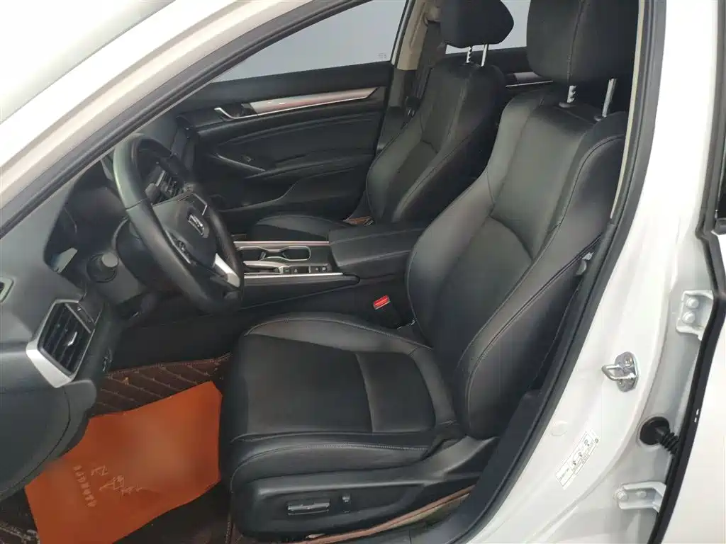 Honda Accord 2022 — фото 15
