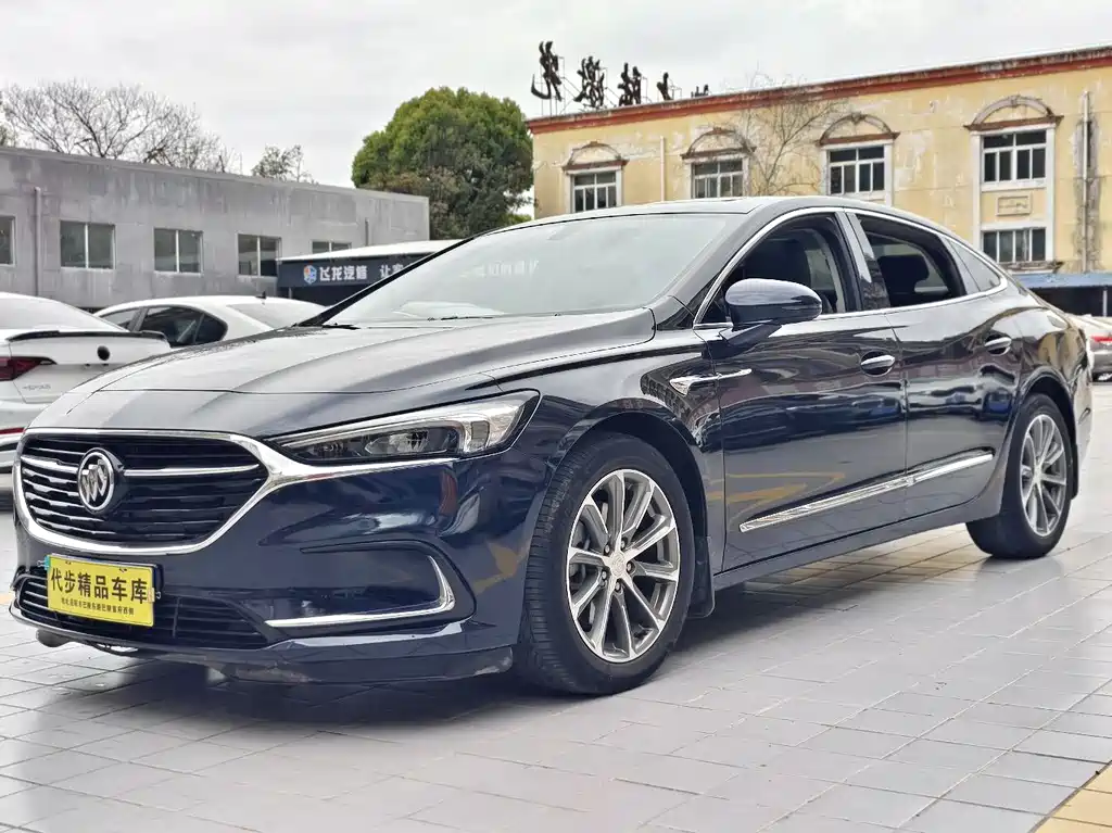 Buick LaCrosse 2021 — фото 1