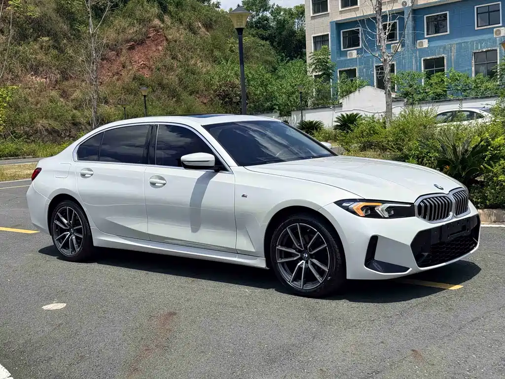 BMW 3 Series 2024