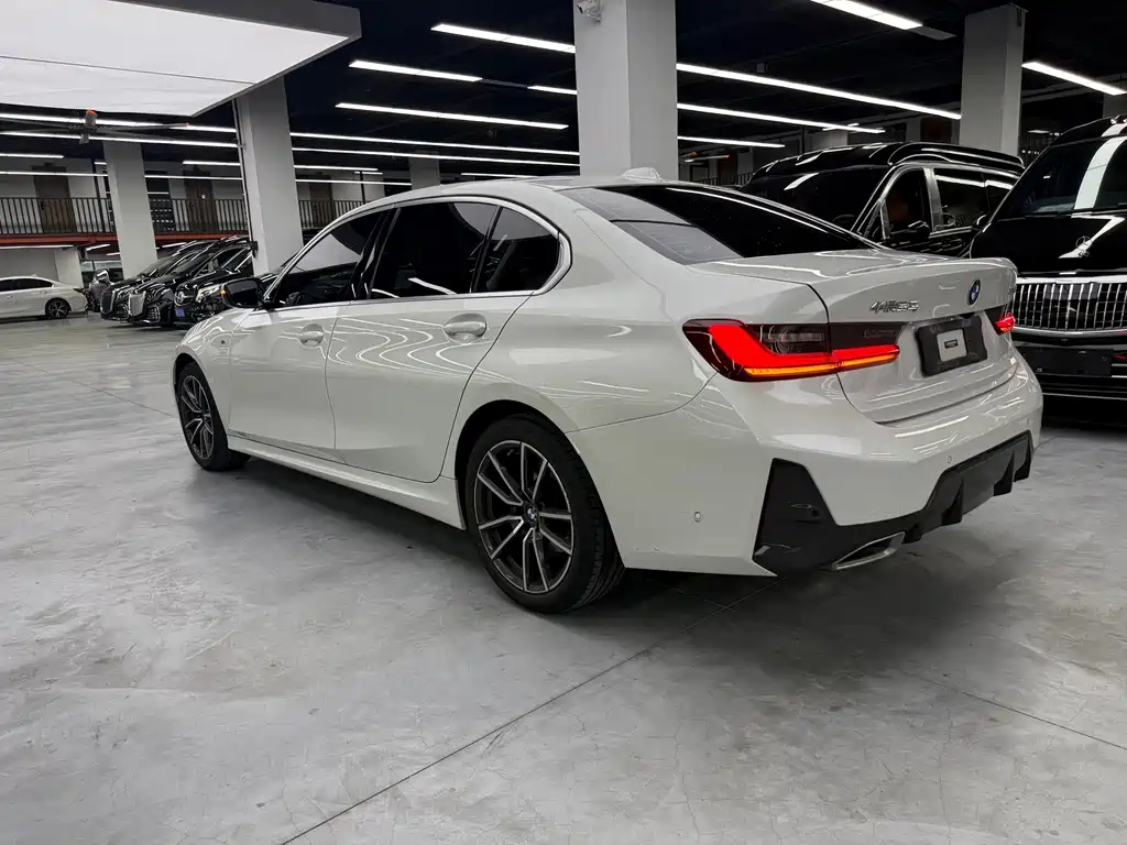 BMW 3 Series 2022 — фото 15