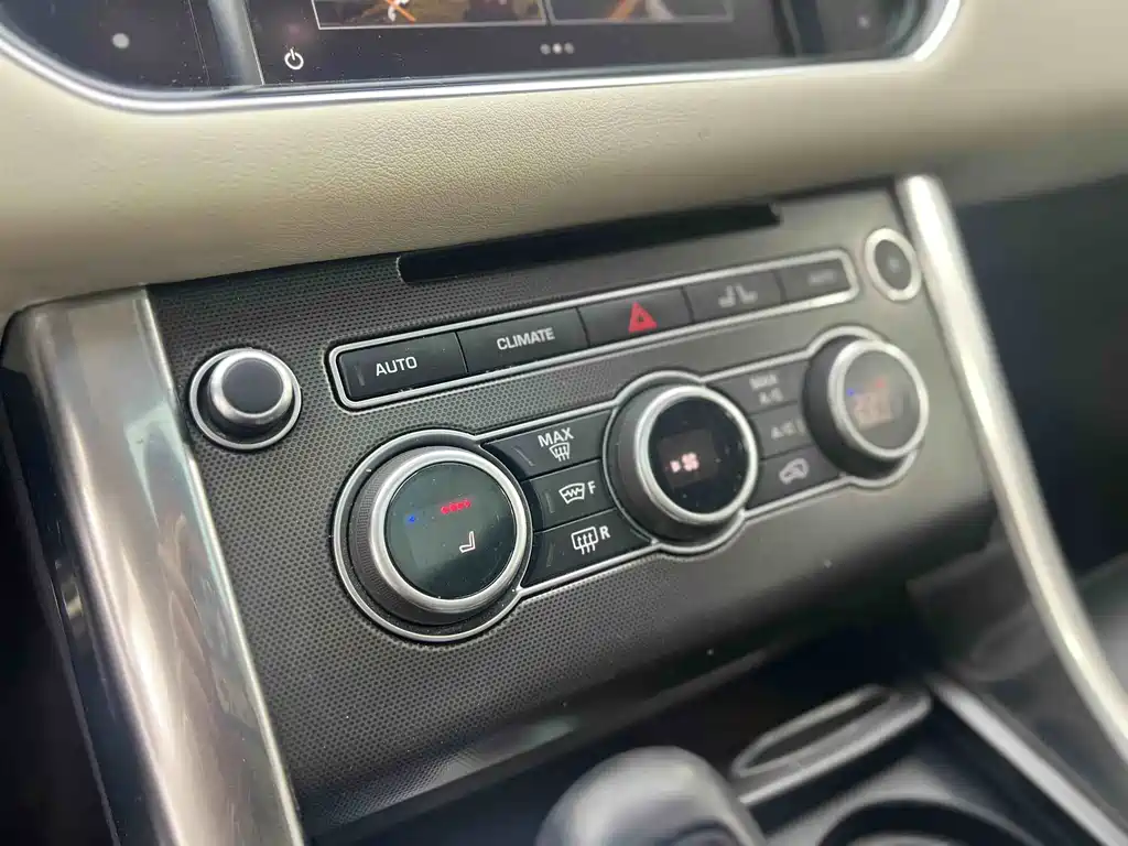 Land Rover Range Rover Sport 2016 — фото 20
