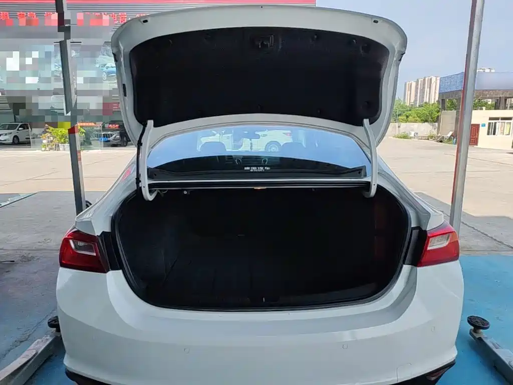Chevrolet Malibu XL 2018 — фото 19