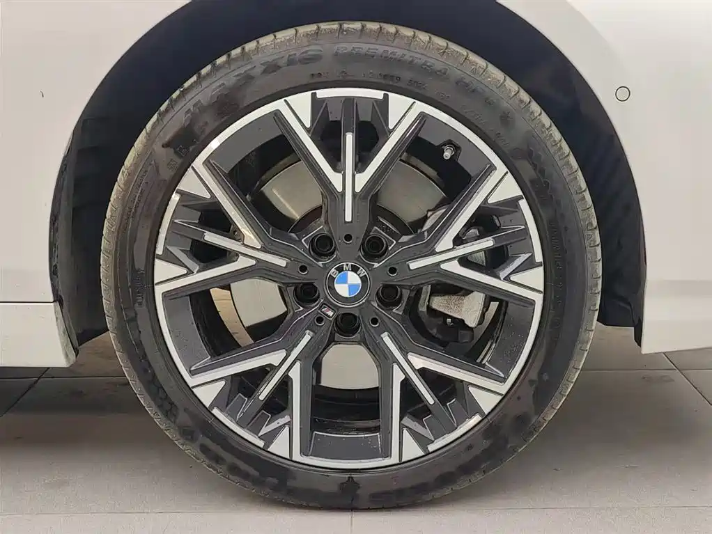 BMW 2 Series 2025 — фото 18