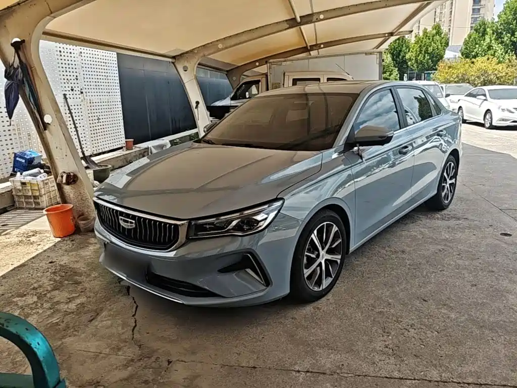 Geely Emgrand 2023