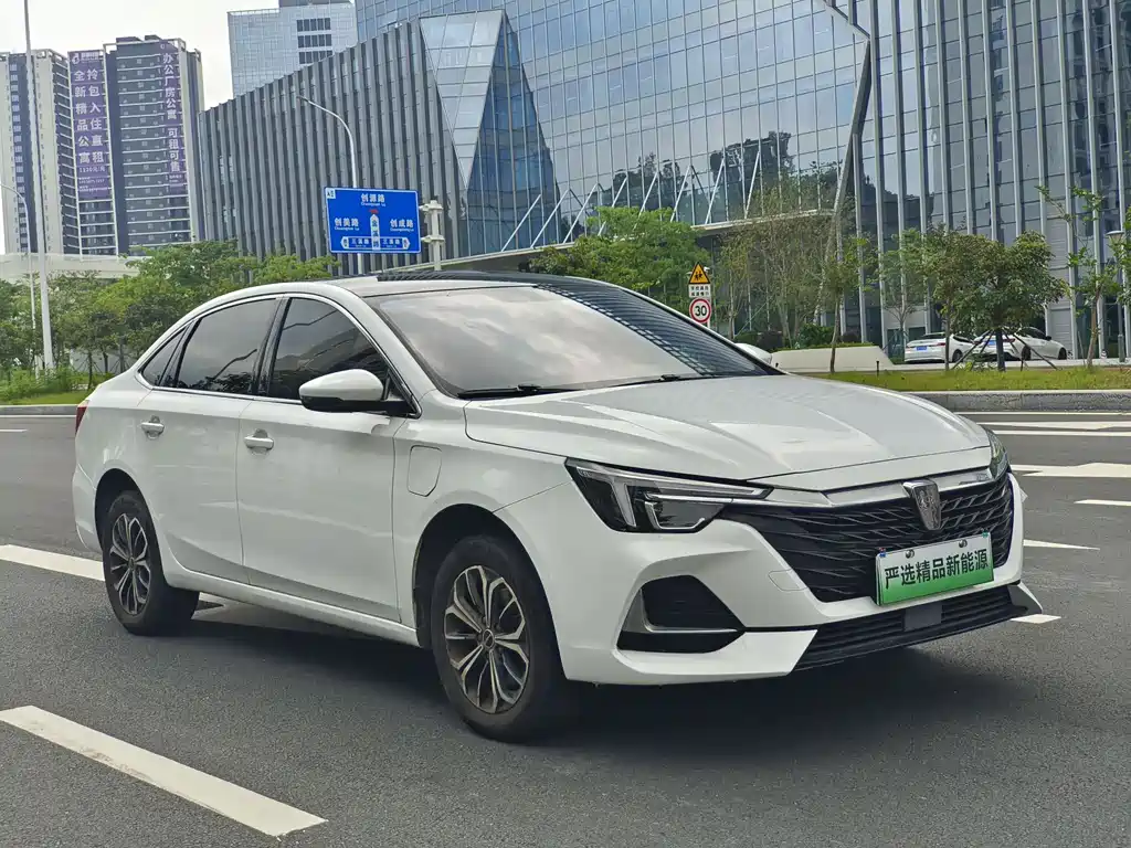 Roewe i6 MAX New Energy 2023 — фото 3