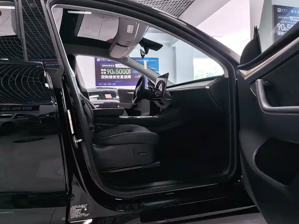 Tesla Model Y 2023 — фото 18