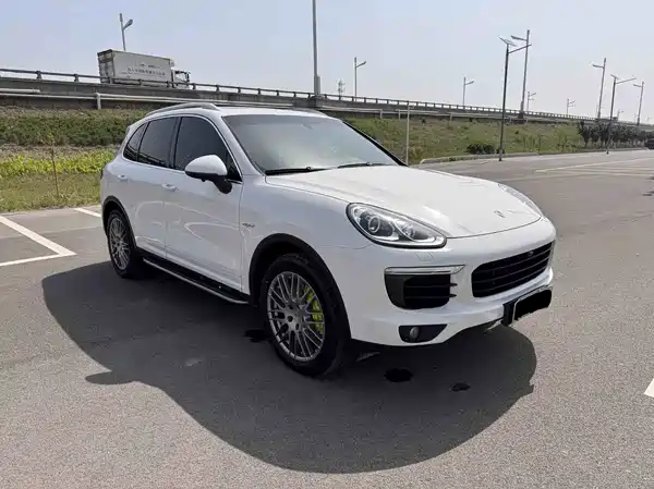 Porsche Cayenne New Energy 2016