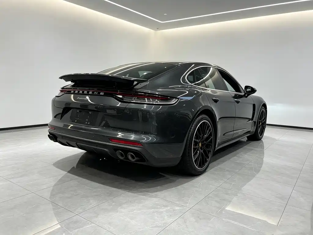 Porsche Panamera 2023 — фото 25
