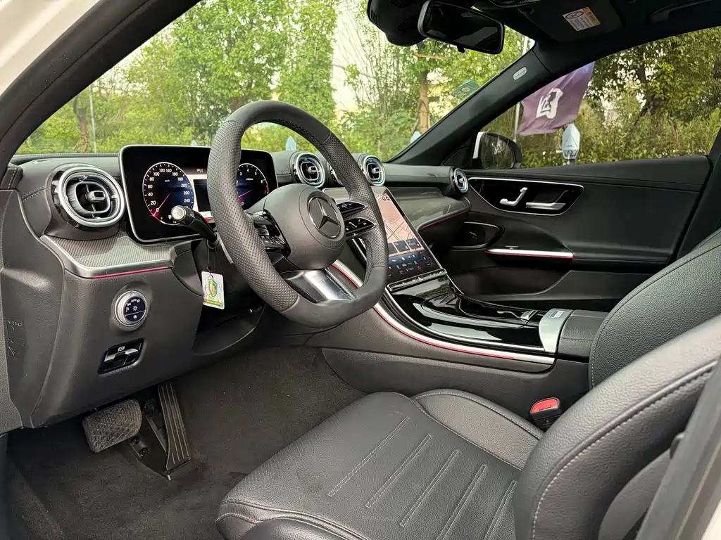 Mercedes-Benz C-Class 2023