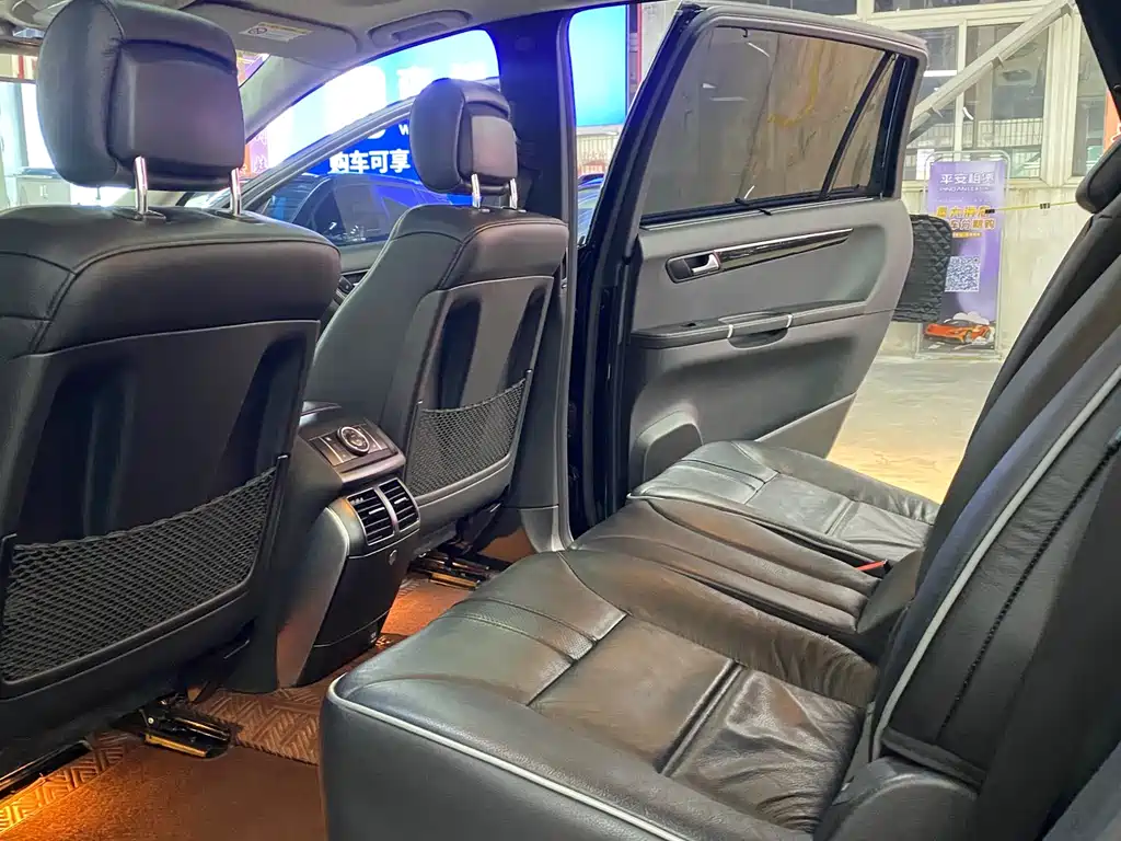 Mercedes-Benz R-Class 2018 — фото 10