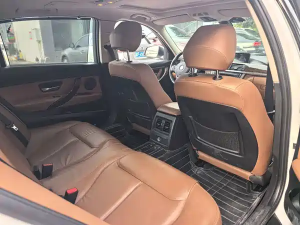BMW 3 Series 2015