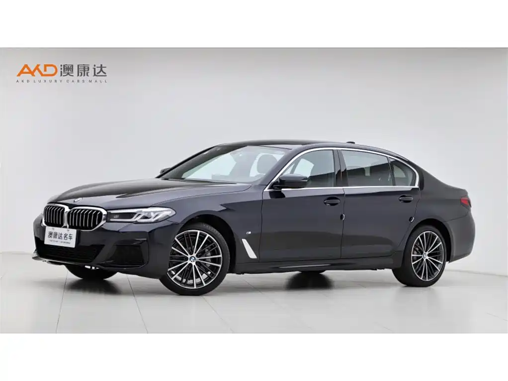 BMW 5 Series 2023 — фото 1