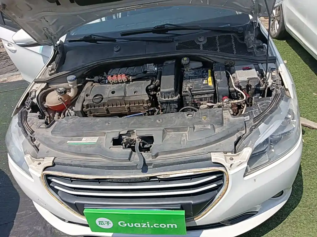 Peugeot 301 2016 — фото 20