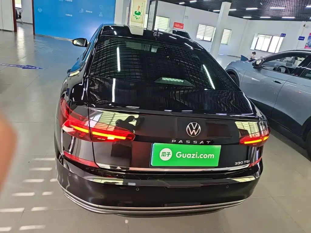 Volkswagen Passat 2021