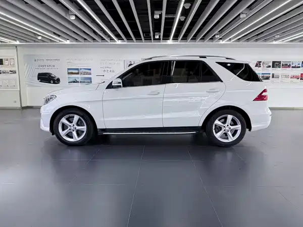 Mercedes-Benz M-Class 2013