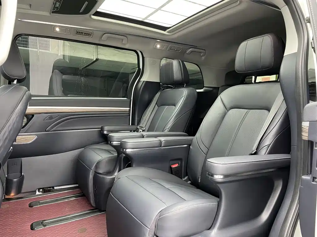 GAC Motor Trumpchi M8 2021 — фото 13