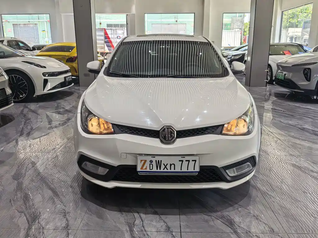 MG MG5 2013