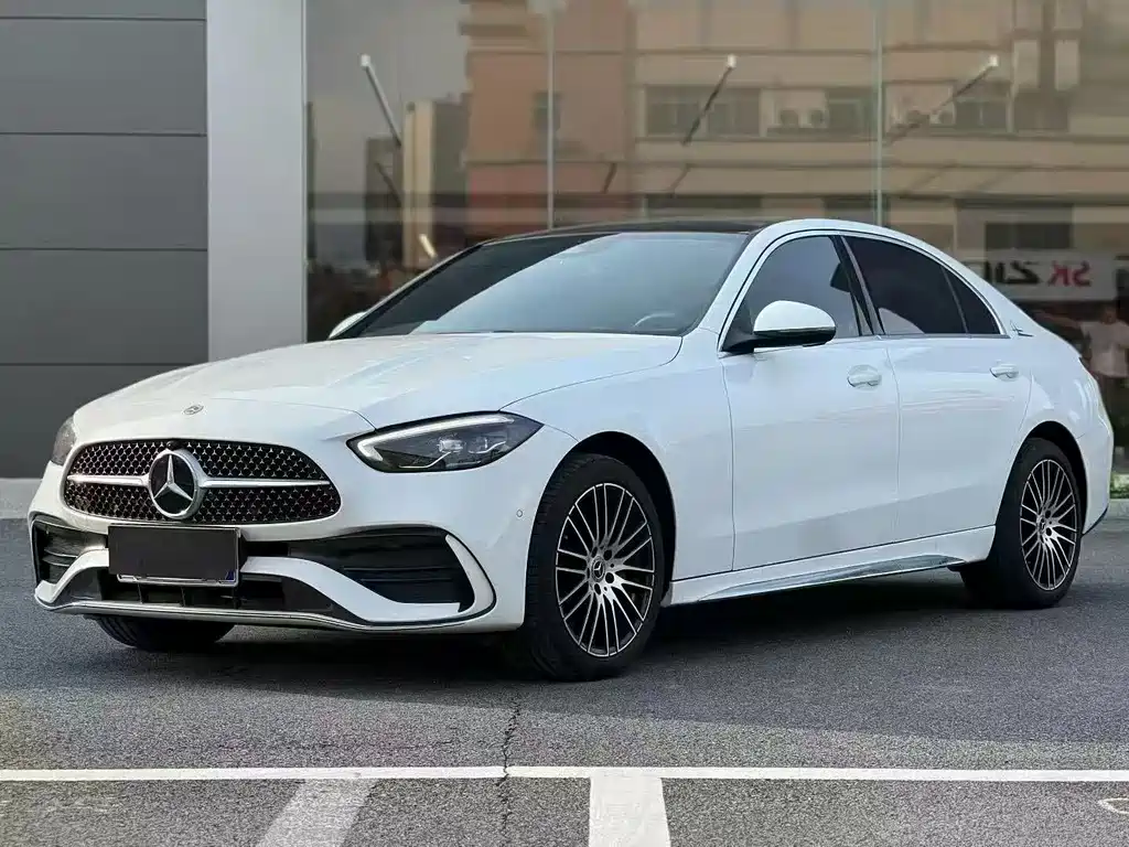 Mercedes-Benz C-Class 2024 — фото 2