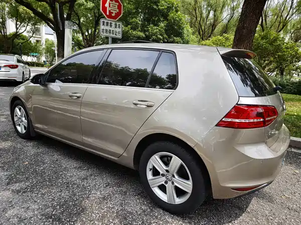 Volkswagen Golf 2016