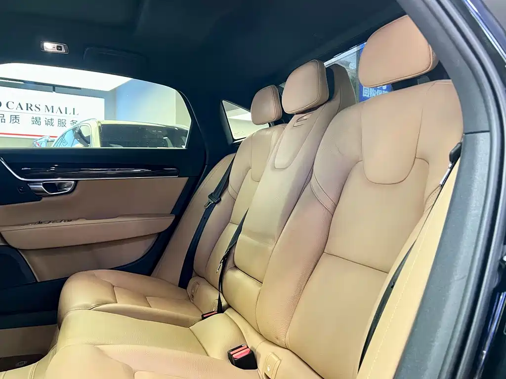 Volvo S90 2018 — фото 14