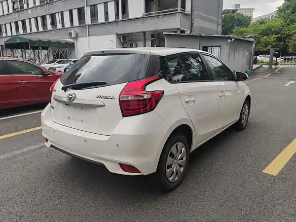 Toyota Yaris L 2017