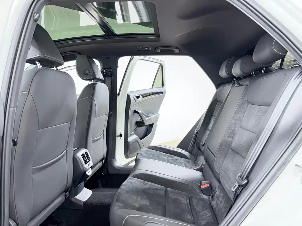 Volkswagen T-Roc 2022 — фото 8