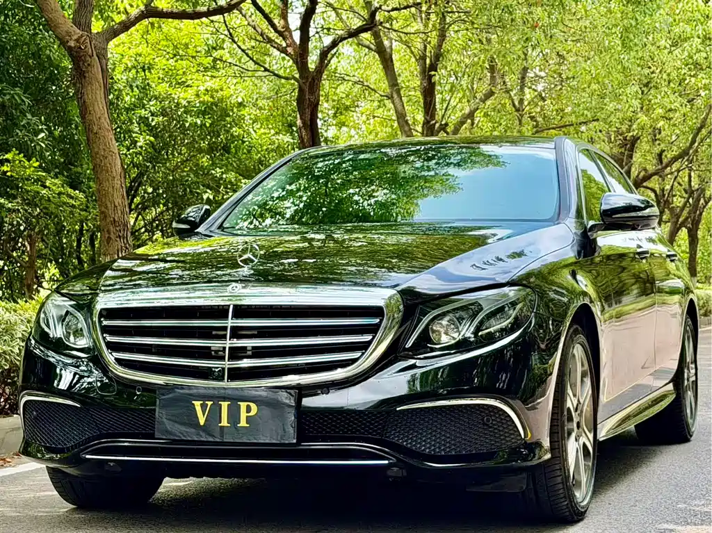 Mercedes-Benz E-Class 2017 — фото 1