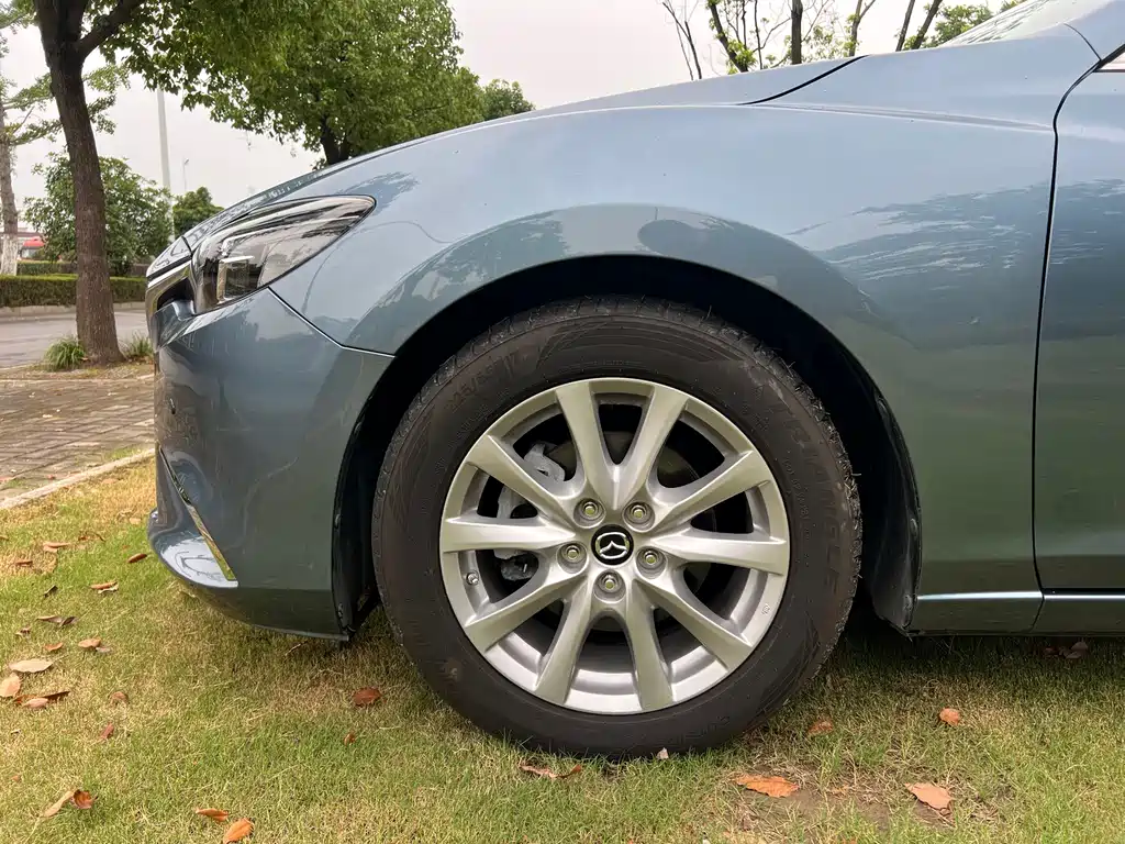 Mazda Atenza 2017 — фото 15