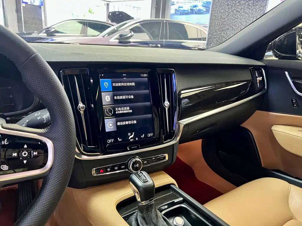 Volvo S90 2018 — фото 9