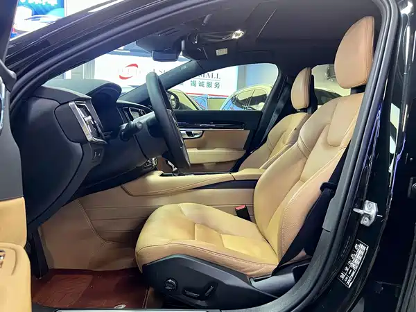 Volvo S90 2018