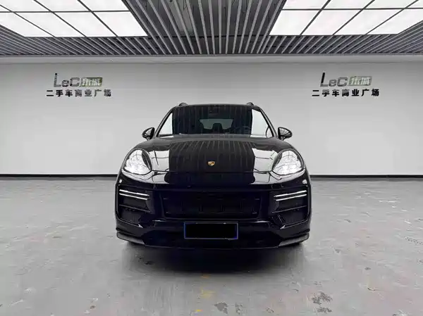 Porsche Cayenne 2016