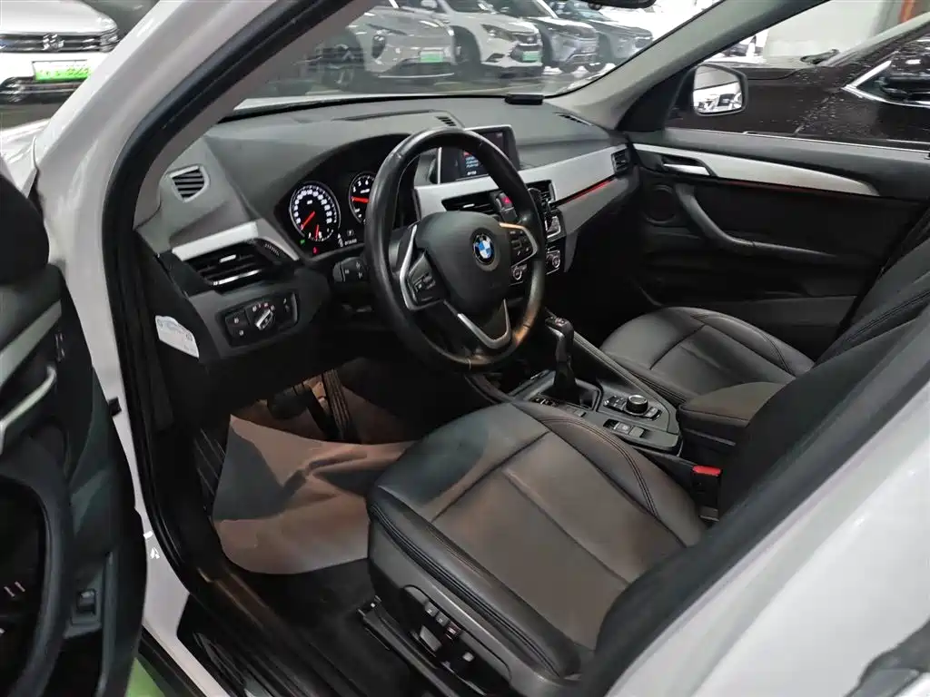 BMW X1 2019 — фото 12