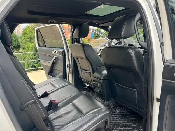 Ford Everest 2018