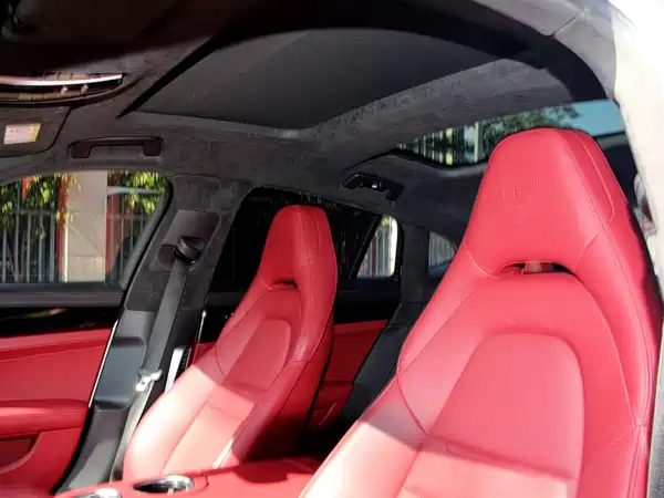 Porsche Panamera 2023