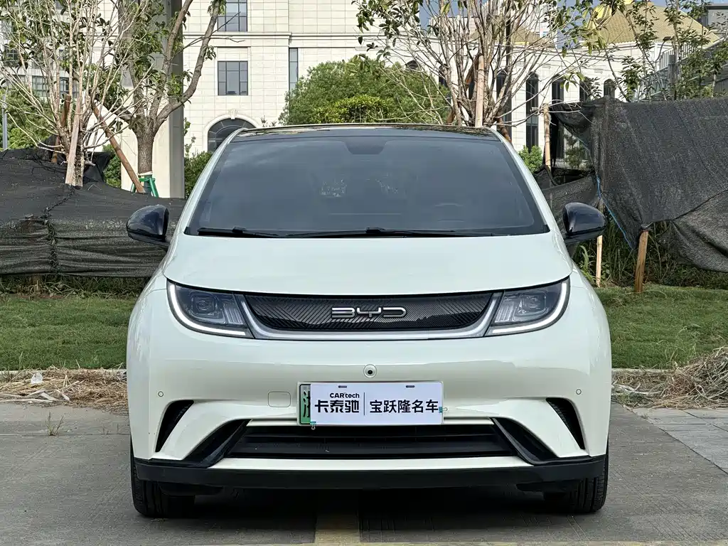 BYD Dolphin 2023