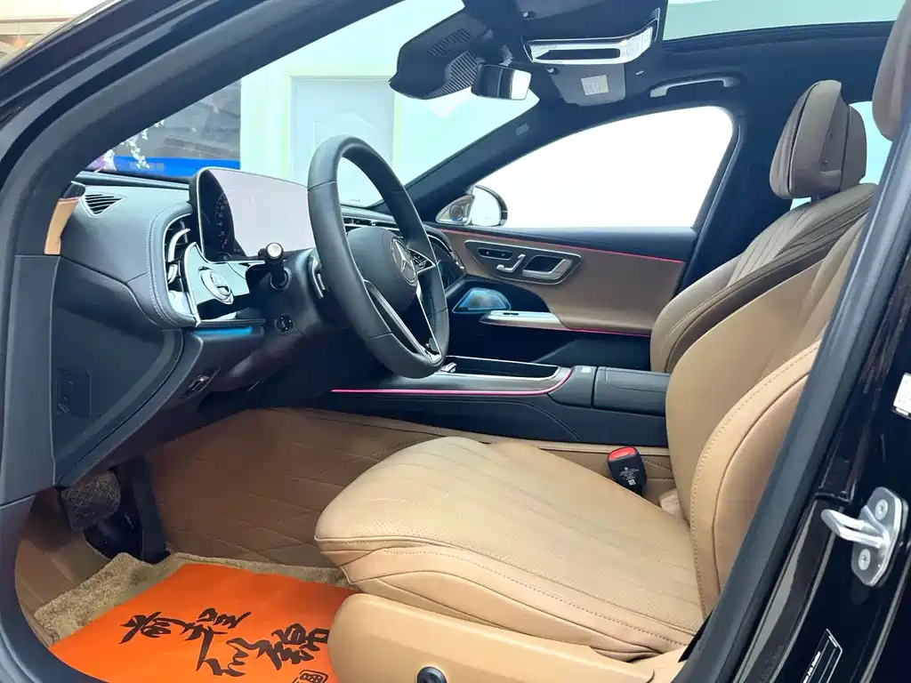 Mercedes-Benz E-Class 2025